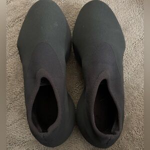 Adidas Yeezy Knit Runners Stone Onyx Men’s Size 12.5
